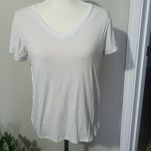 White v neck non see through shirt
